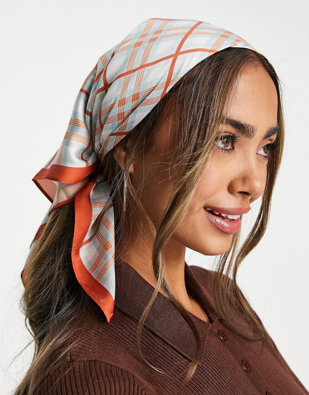 

Полисатиновый платок среднего размера в клетку ASOS DESIGN среднего размера в клетку - MULTI