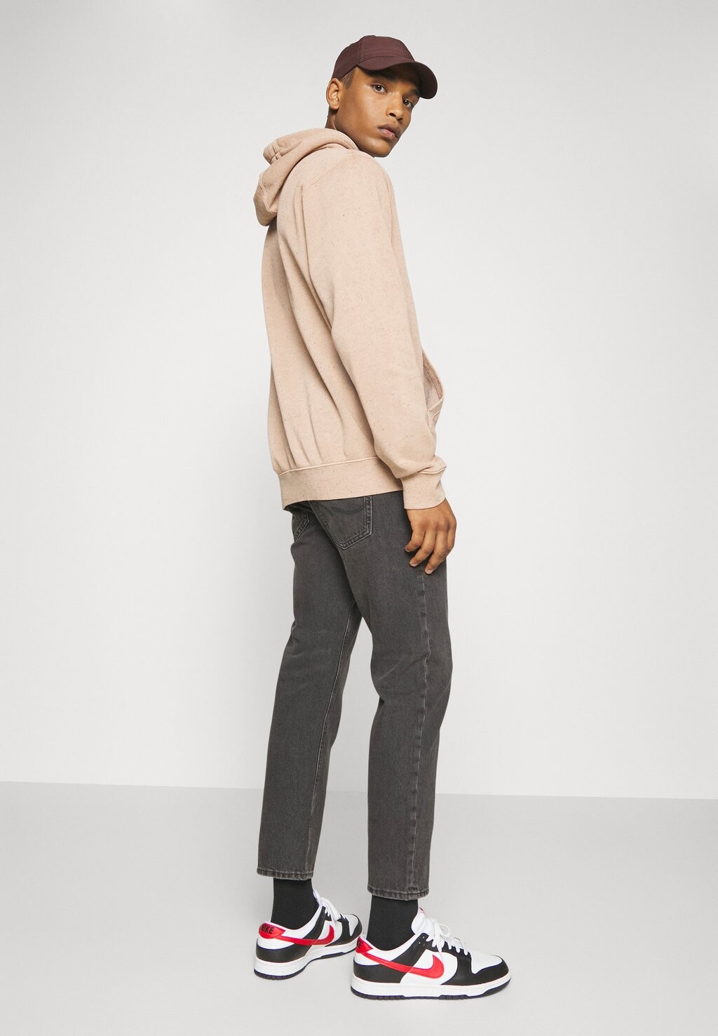 

Джинсы прямого кроя Jack & Jones
