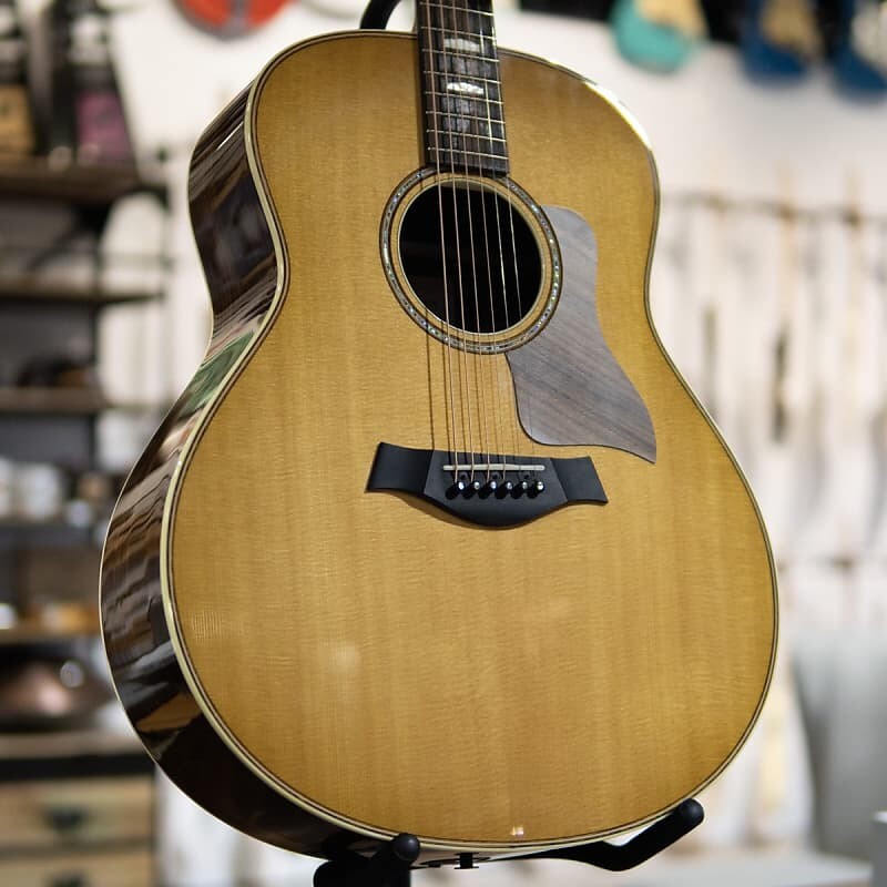

Прототип акустической гитары Taylor 818e Grand Orchestra 1110159118