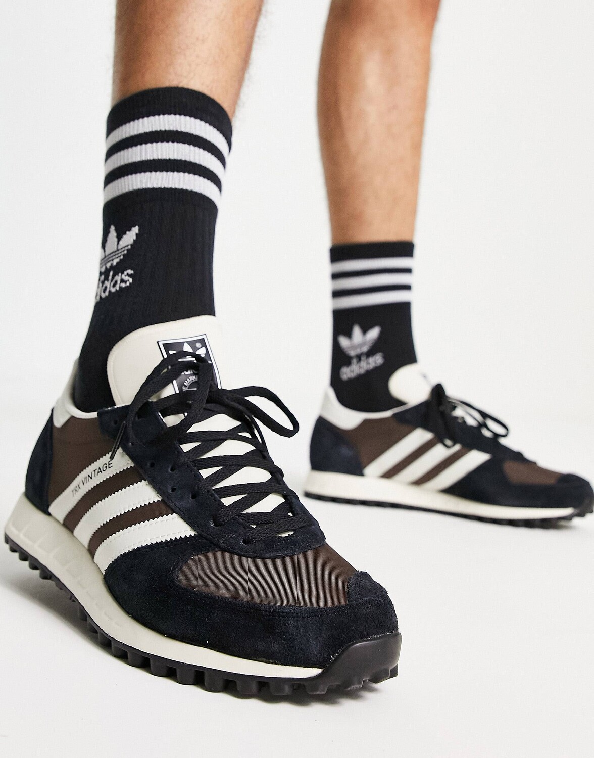 

Черные кроссовки adidas Originals TRX Vintage