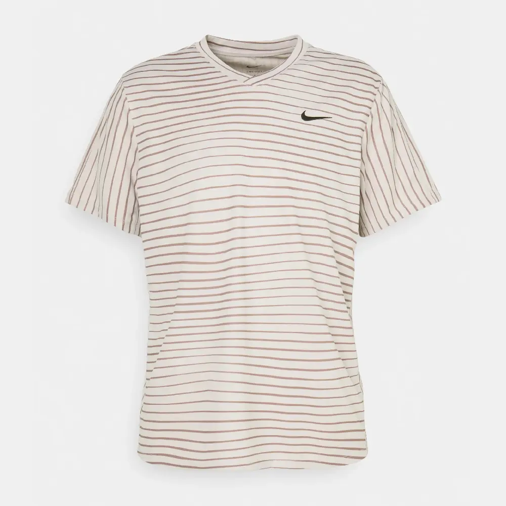 

Спортивная футболка Nike Performance Novelty, мультиколор