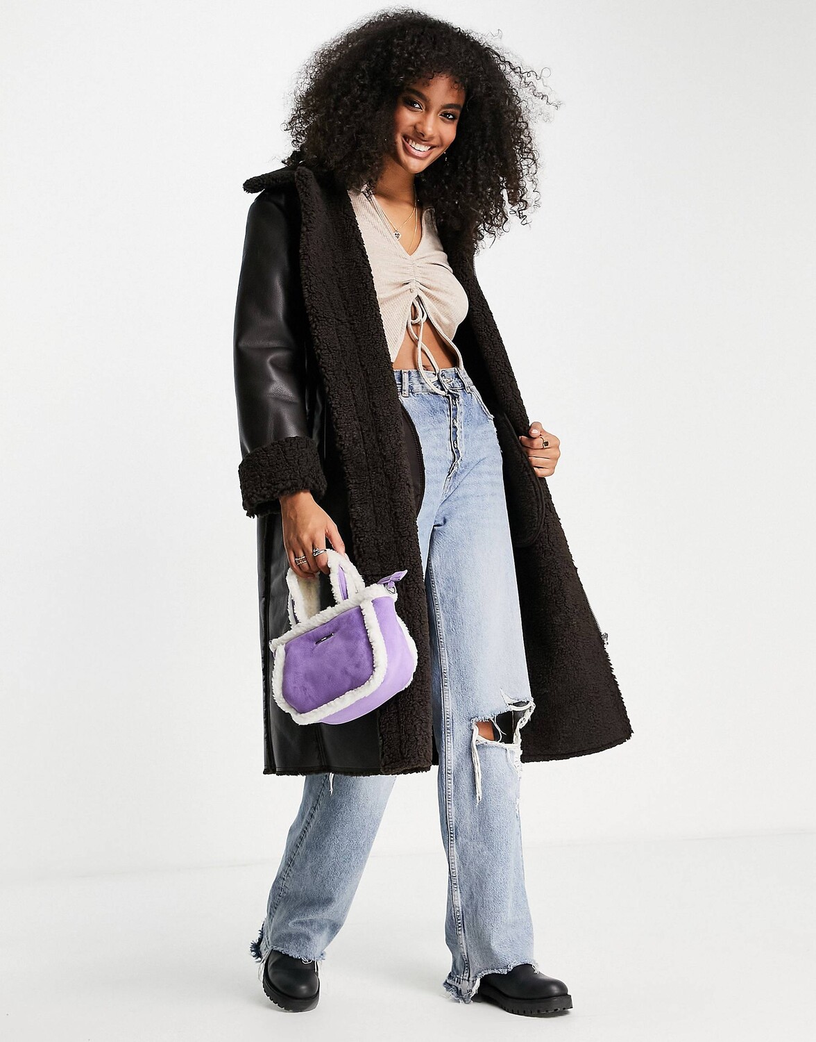 

Темно-коричневое пальто макси с воротником-боргом ASOS DESIGN