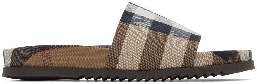 

Коричневые шлепанцы в клетку Burberry