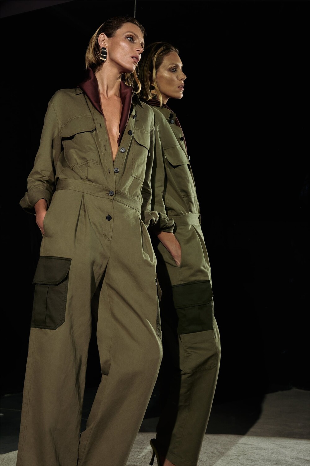 

Комбинезон из петчвока ZARA, хаки