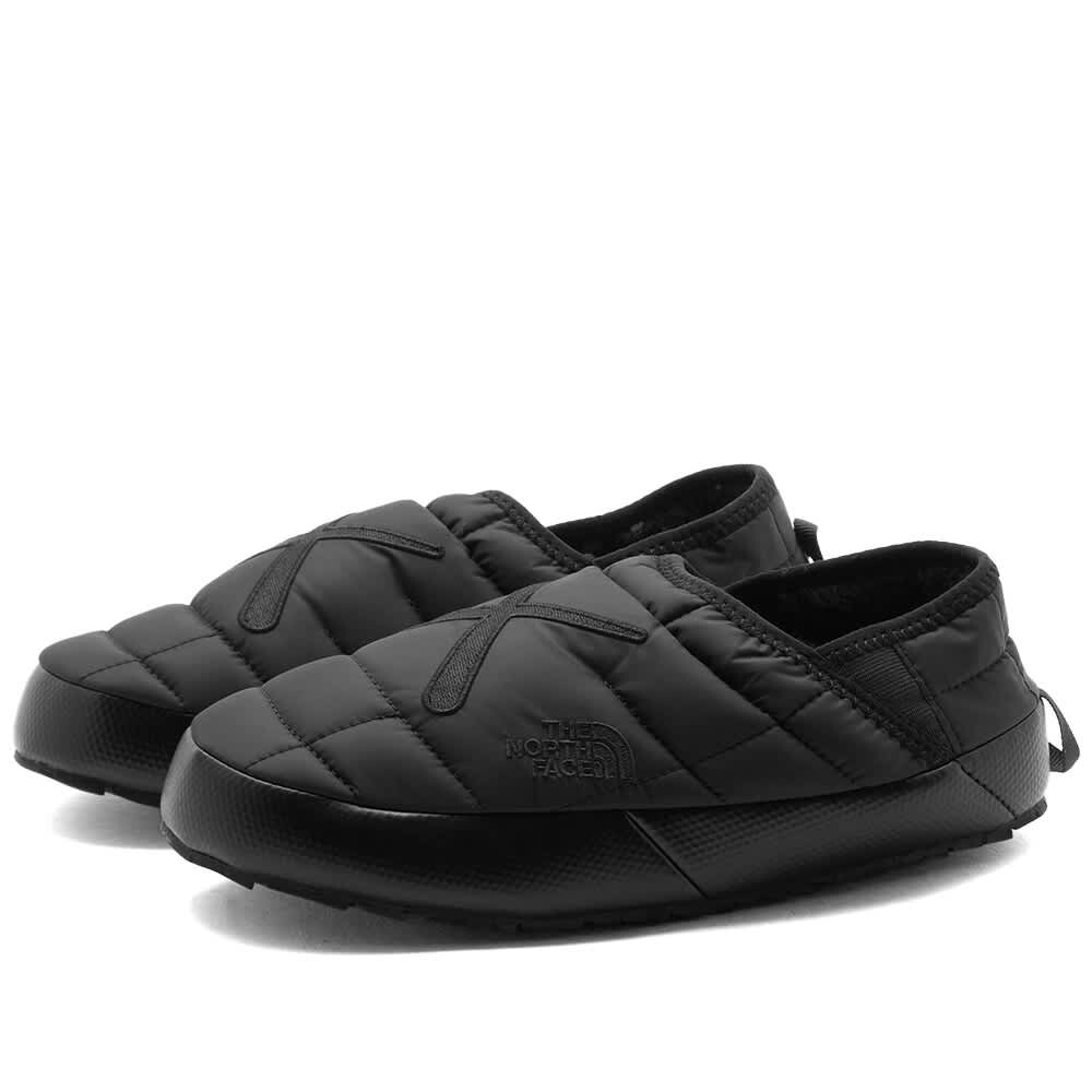 

Мокасины The North Face x KAWS Thermoball Traction Mule V