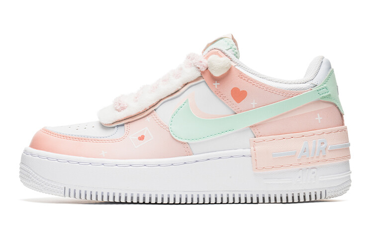 

Женские кроссовки для скейтбординга Nike Air Force 1