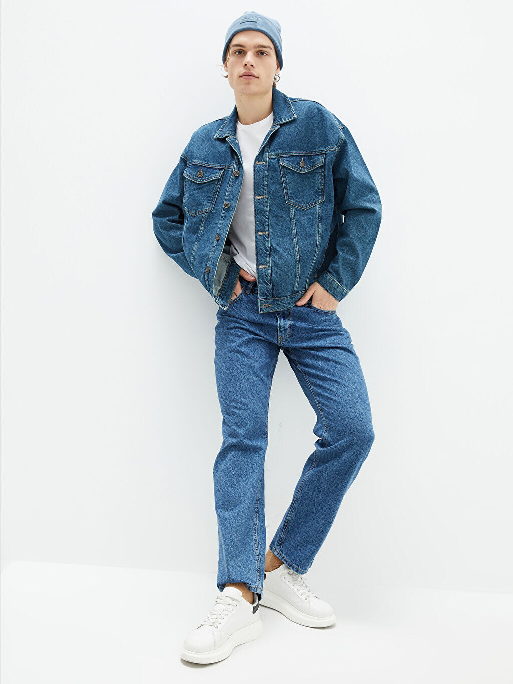 

Мужские джинсы прямого кроя 700 LCW Jeans
