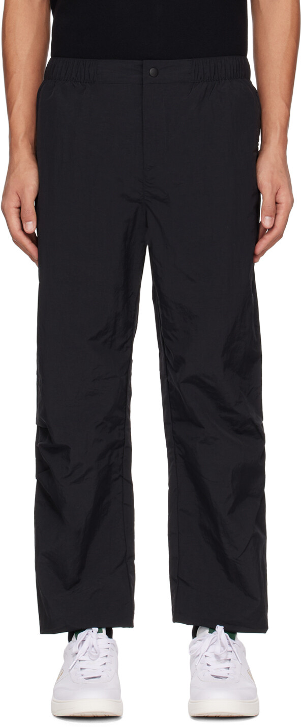 

Черные брюки T4512 Fred Perry, Черный