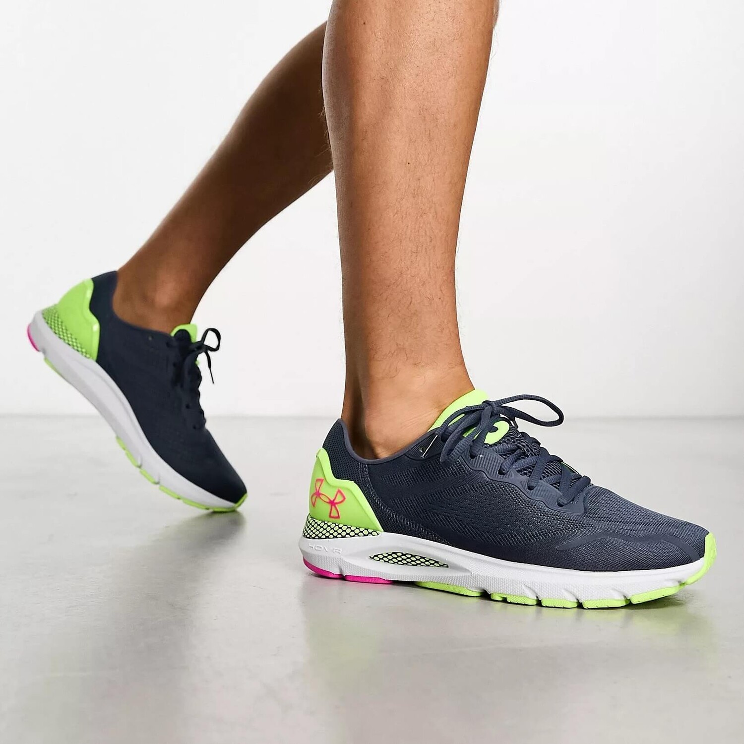 

Кроссовки Under Armour HOVR Sonic 6, темно-синий/светло-зеленый