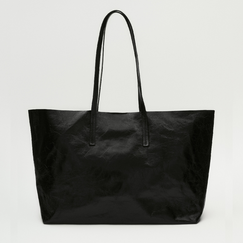 цена Сумка Massimo Dutti Leather Tote With A Crackled Finish, черный