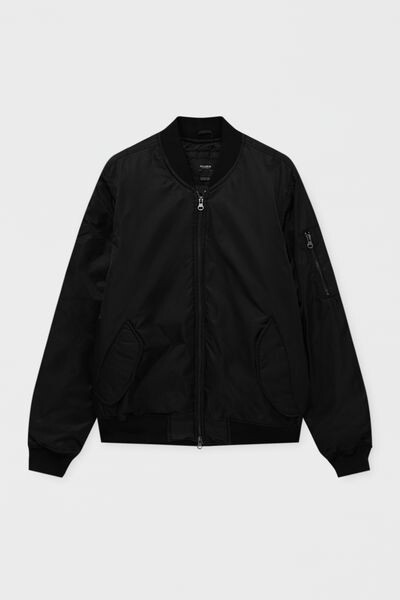 

Базовая куртка-бомбер PULL&BEAR