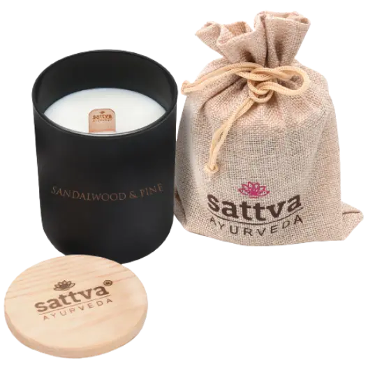 

Sattva Drzewo Sandałowe & Sosna соевая свеча, 200 г