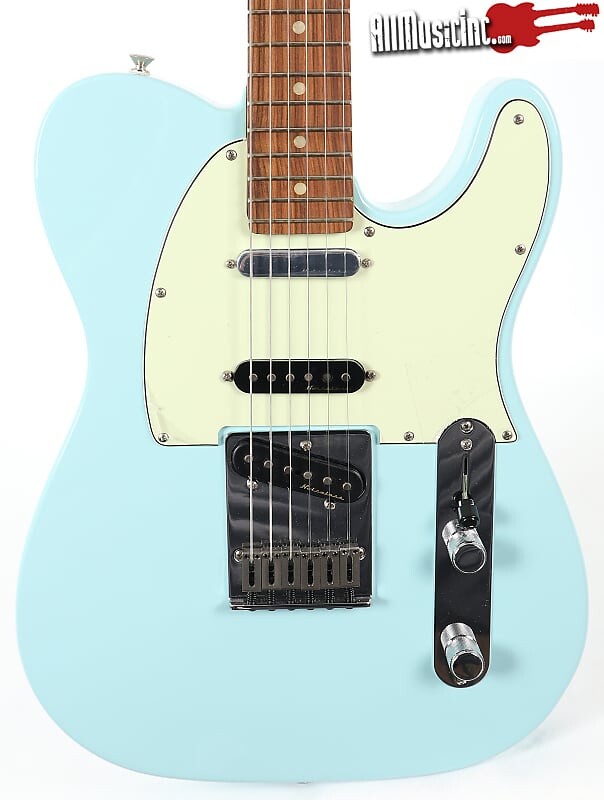 

Электрогитара Fender Deluxe Nashville Telecaster Tele Daphne Blue с сумкой для переноски Fender Deluxe Nashville Telecaster Tele Electric Guitar Daphne Blue w/ Gig Bag