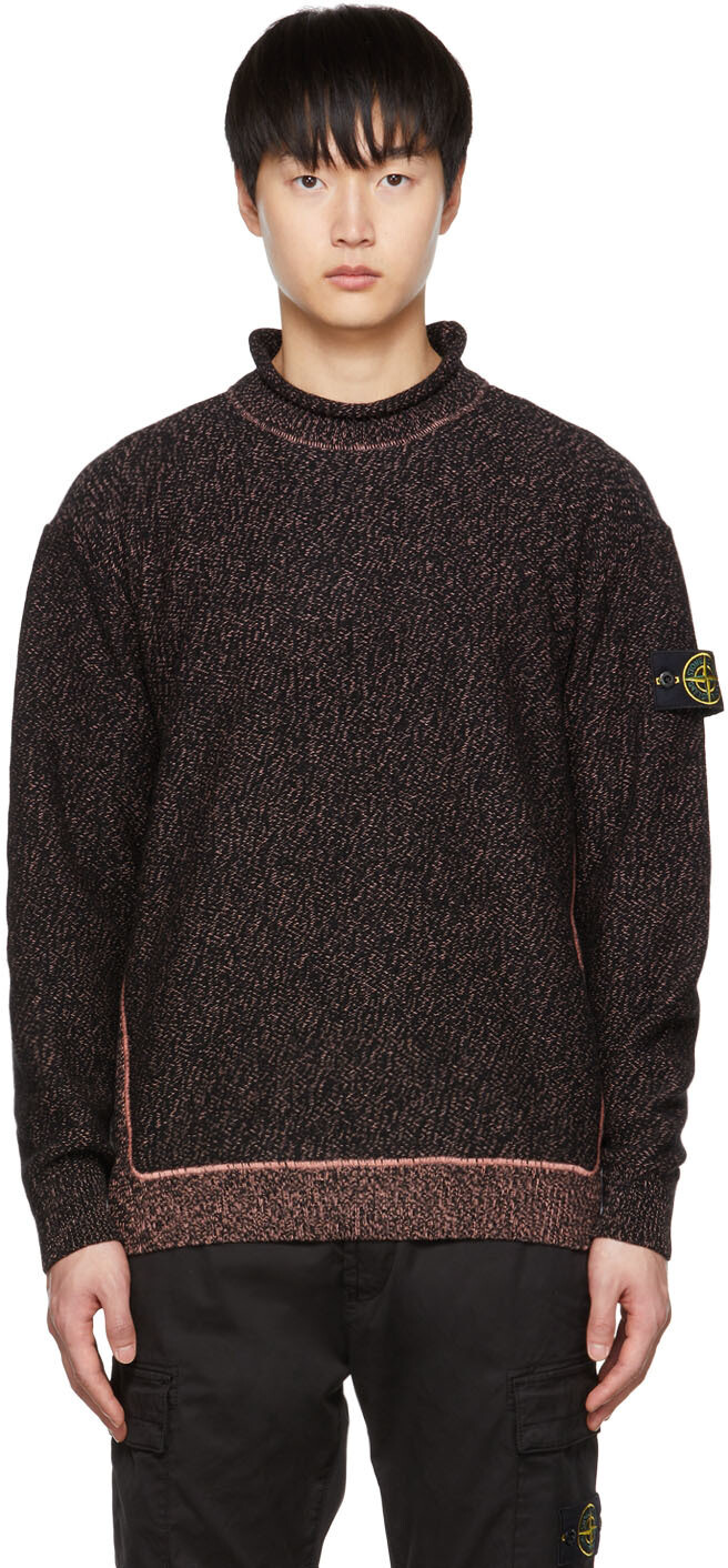 

Черно-розовый свитер с нашивками Stone Island