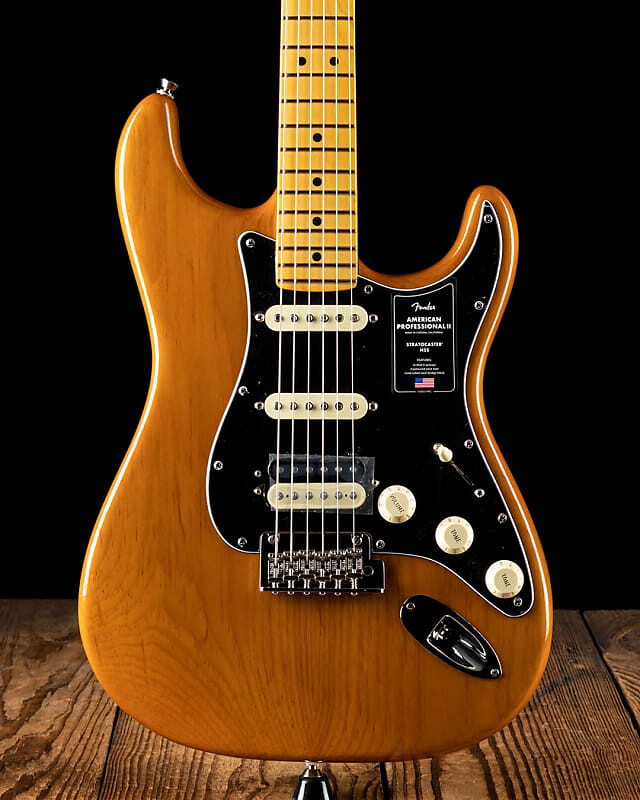 

Гитара Fender American Professional II Stratocaster HSS, опалённая сосна