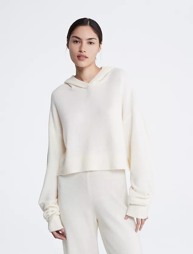 Толстовка Calvin Klein Sweater Lounge Plush, кремовый уютная толстовка с капюшоном и длинными рукавами для девочек lands end серый