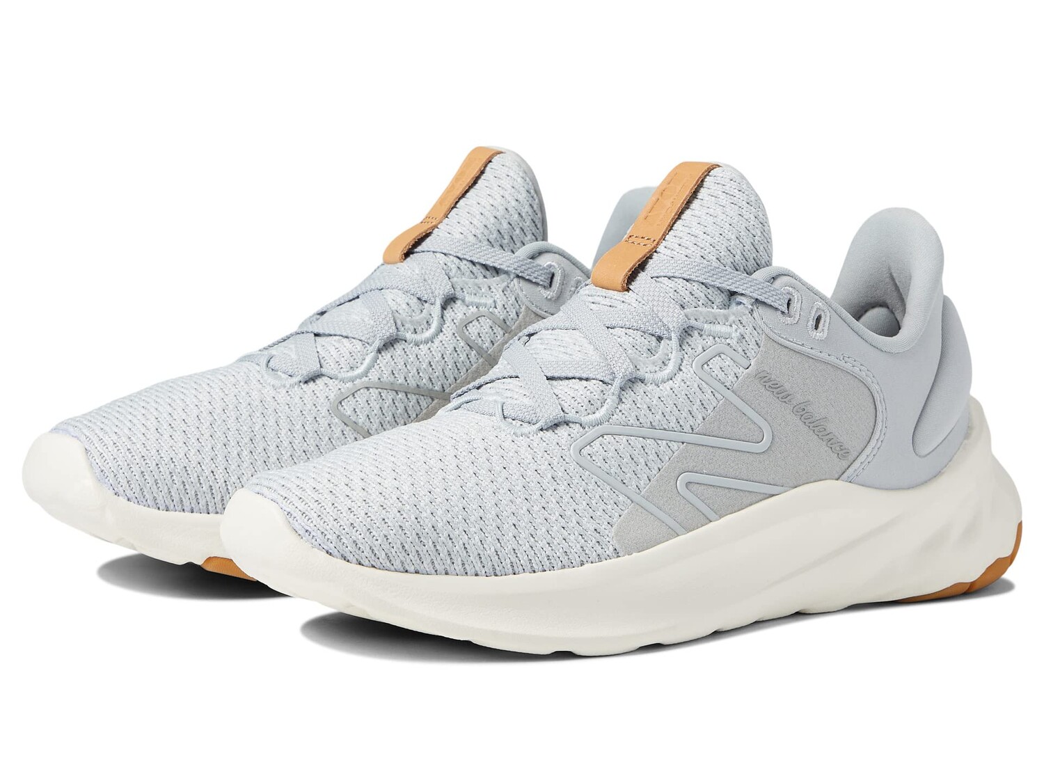 

Кроссовки New Balance Fresh Foam Roav v2, серый/коричневый