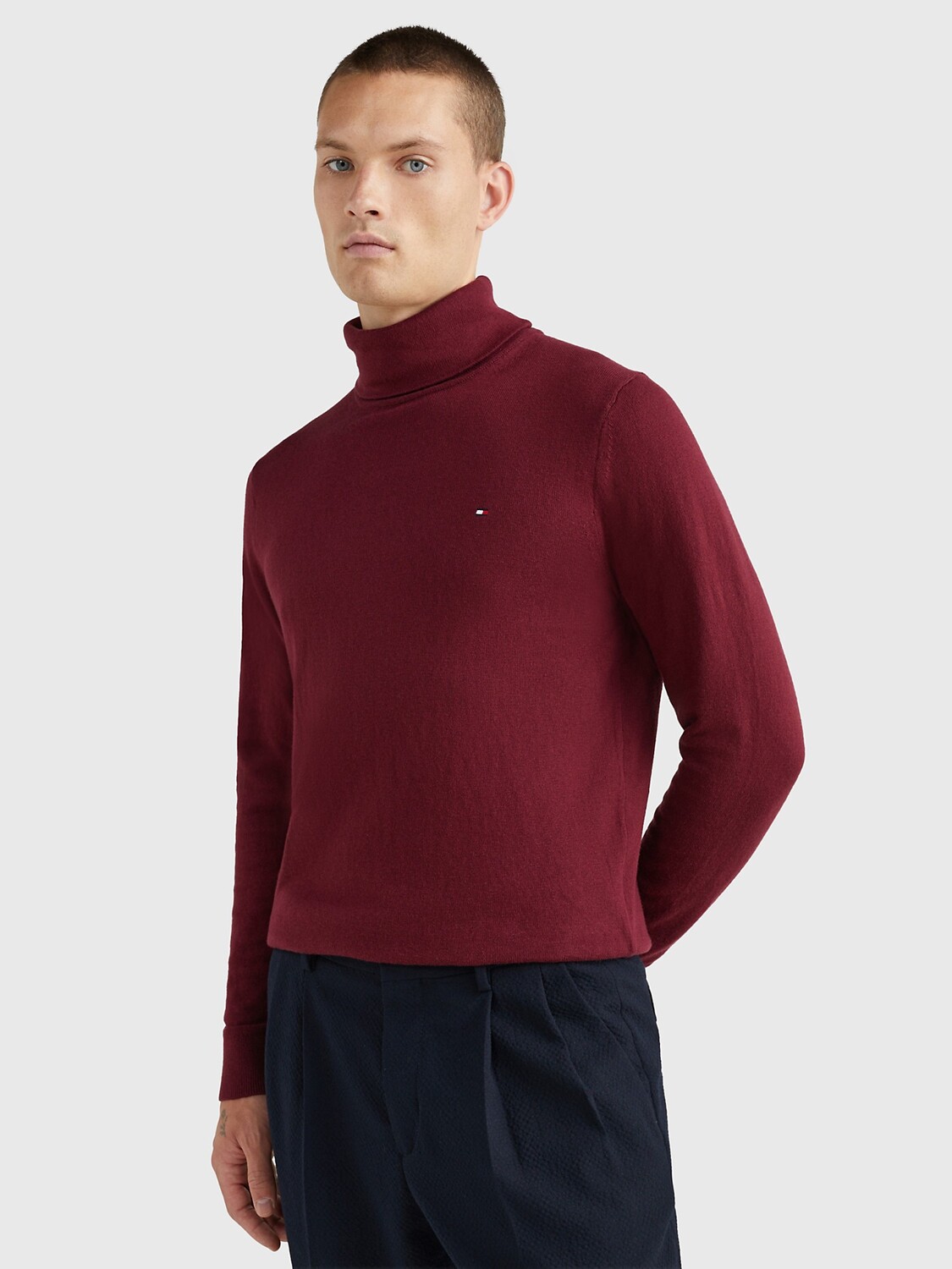 

Водолазка из хлопкового микса Tommy Hilfiger, глубокий румянец
