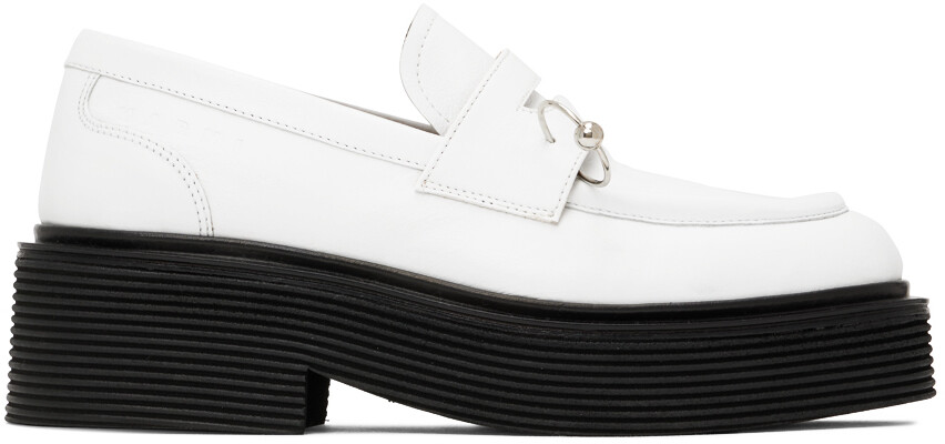 

Белые лоферы с пирсингом Marni