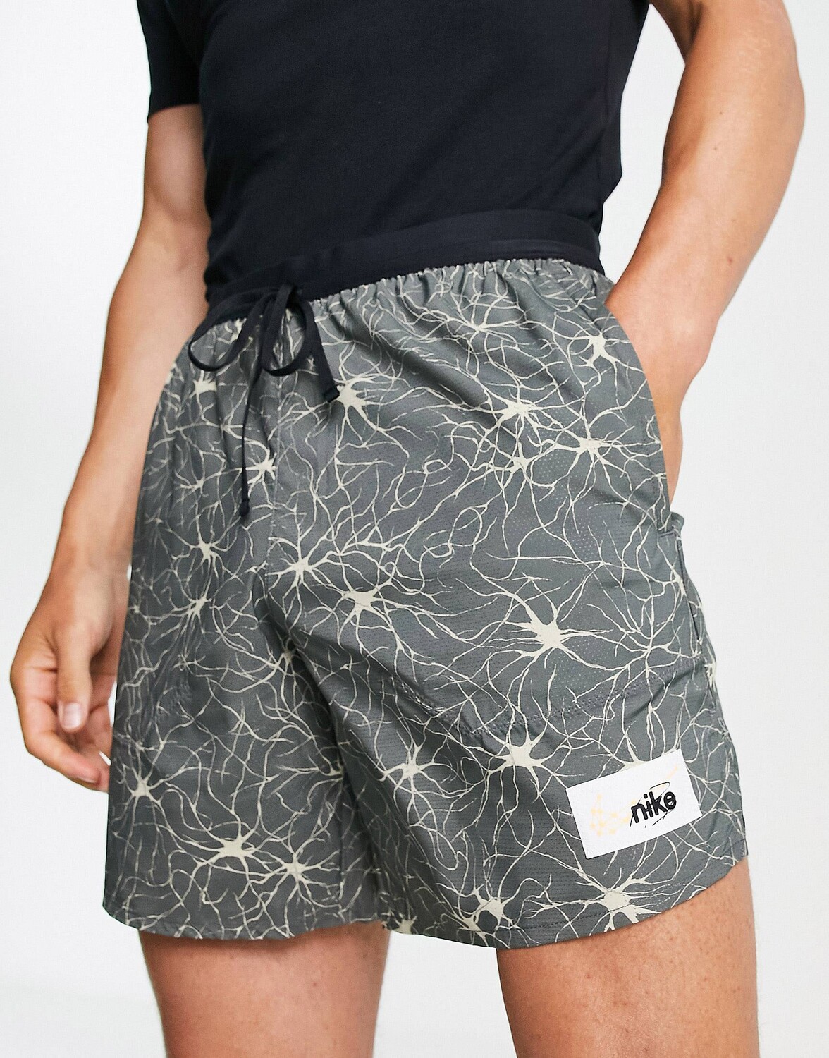 

Шорты Nike Running DYE Stride, серый