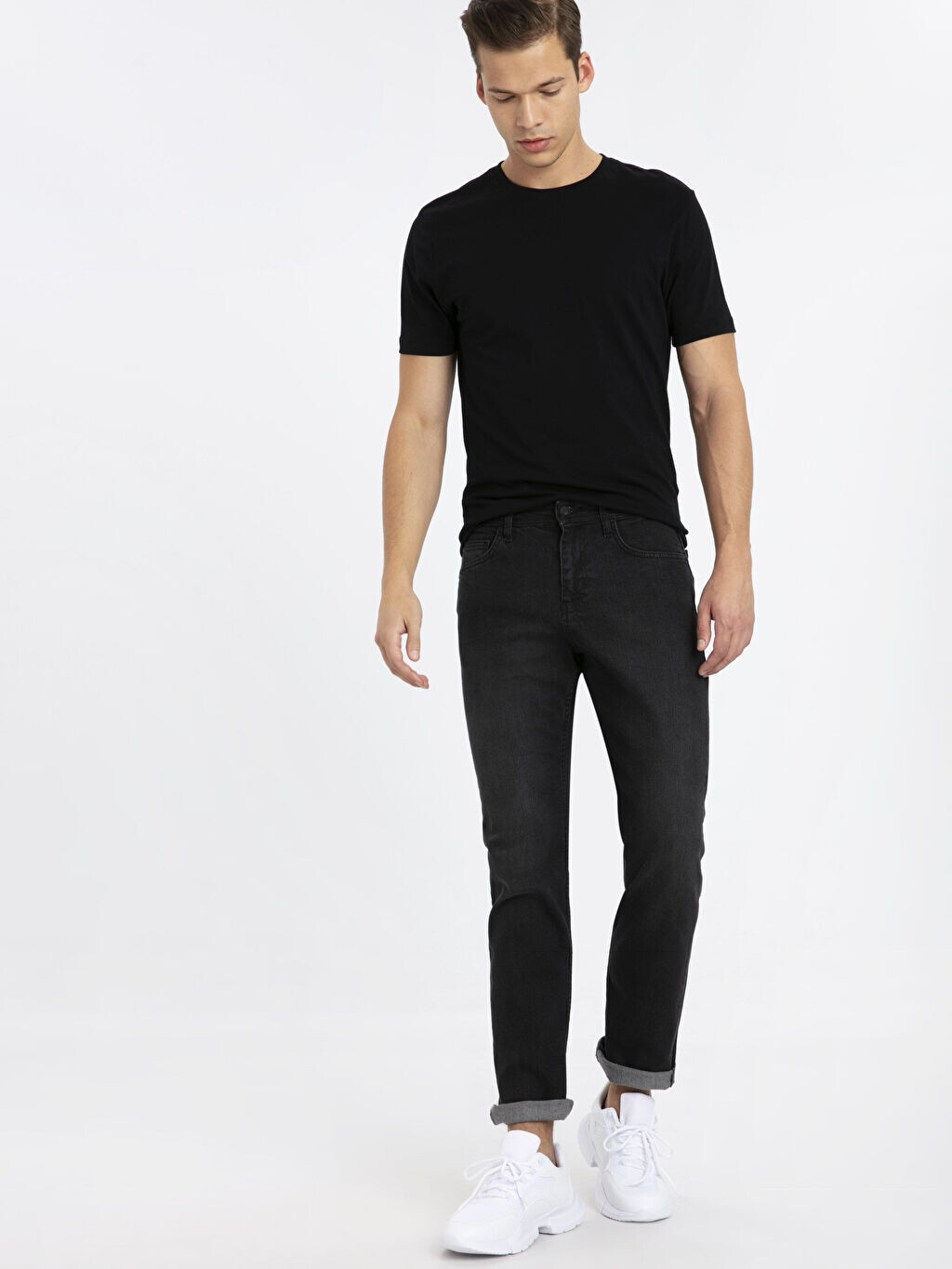 

Джинсы удобной посадки 890 LCW Jeans