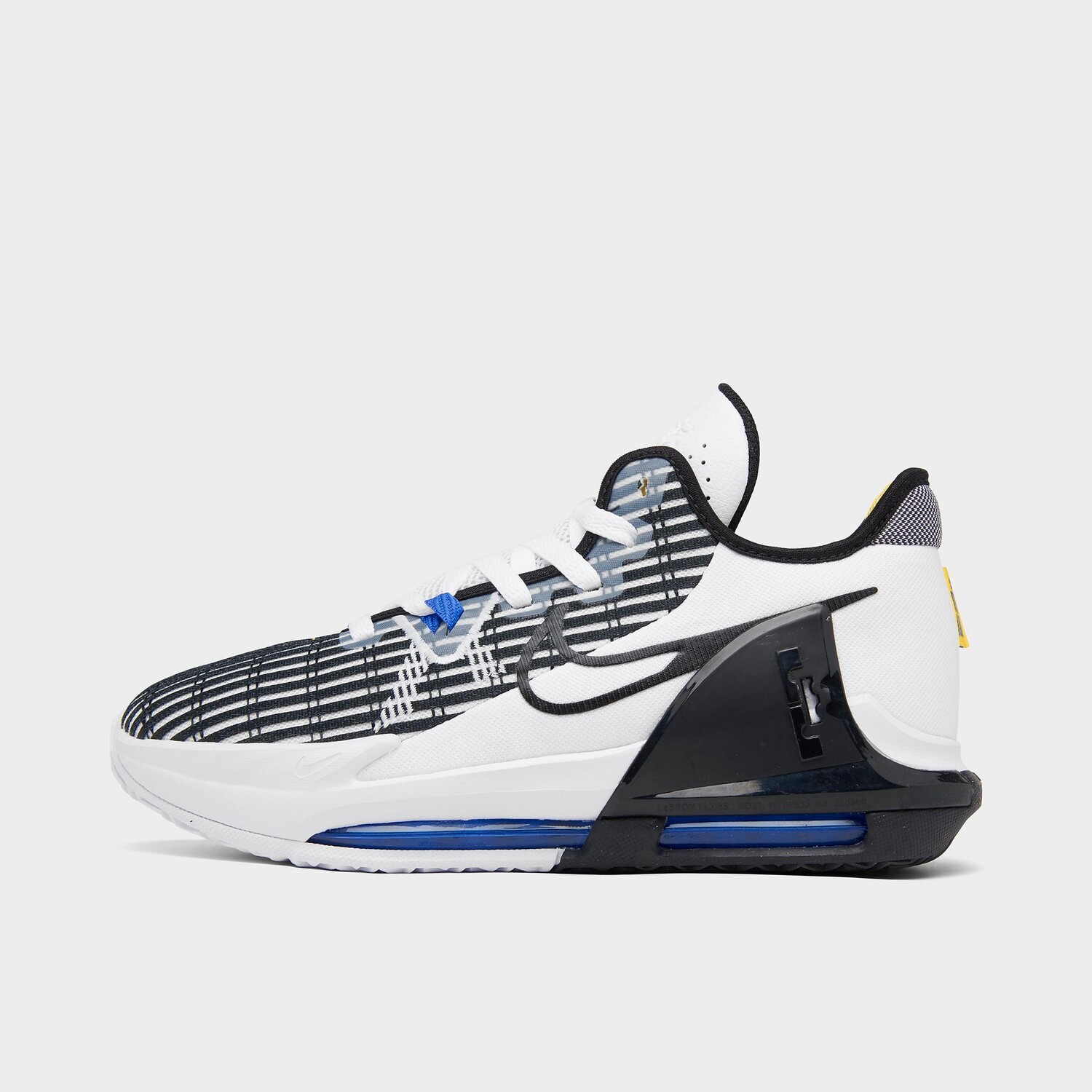 

Баскетбольные кроссовки Nike LeBron Witness 6 для больших детей для мальчиков, белый