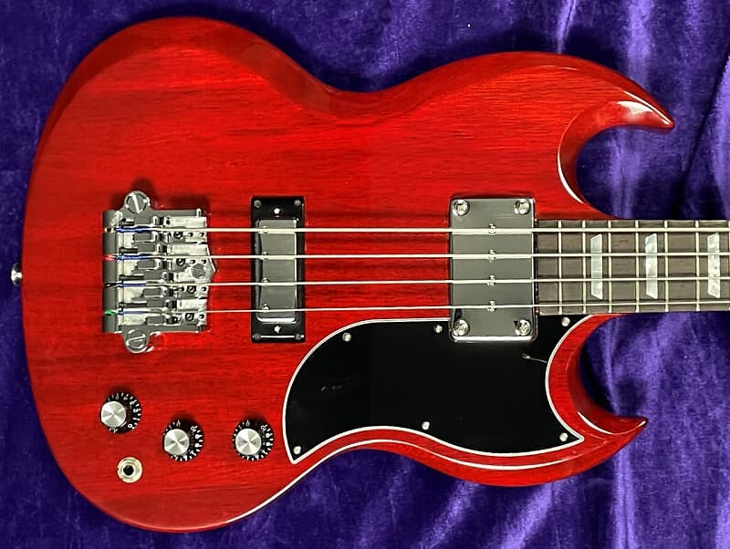 

Gibson SG Bass, Heritage Cherry / Rosewood *Б/у в ОЧЕНЬ хорошем состоянии