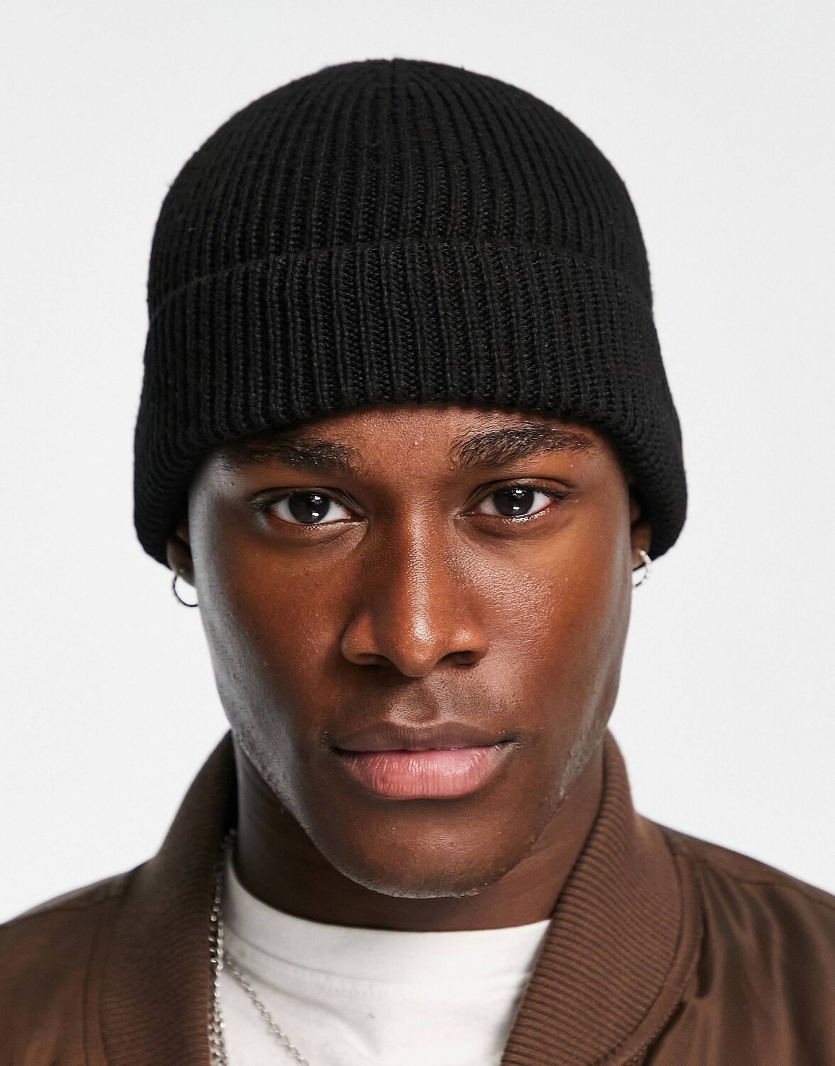 

Черная шапка ASOS DESIGN fisherman