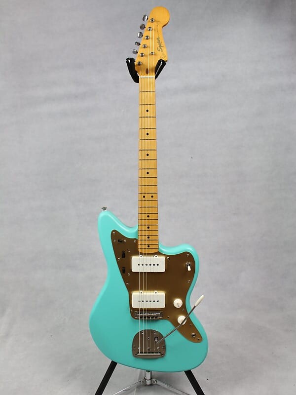 

Накладка на гриф Fender Squier 40th Anniversary Jazzmaster Vintage Edition, клен, цвет Satin Sea Foam Green