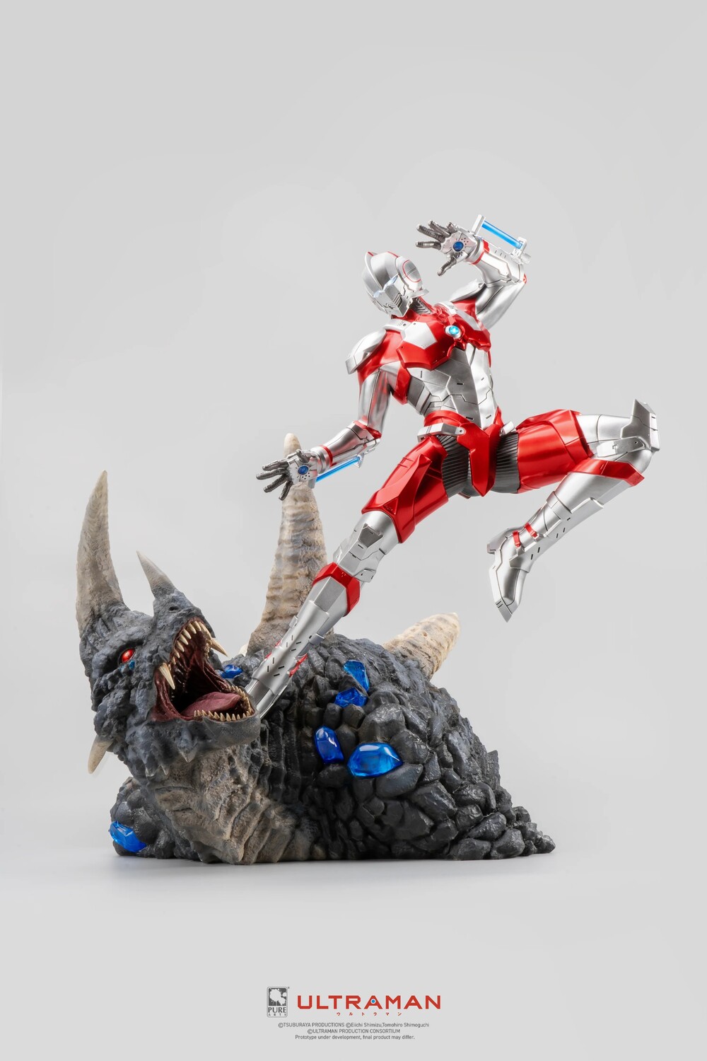

Статуэтка PureArts Ultraman vs. Black King 1/4 Scale, 54 см