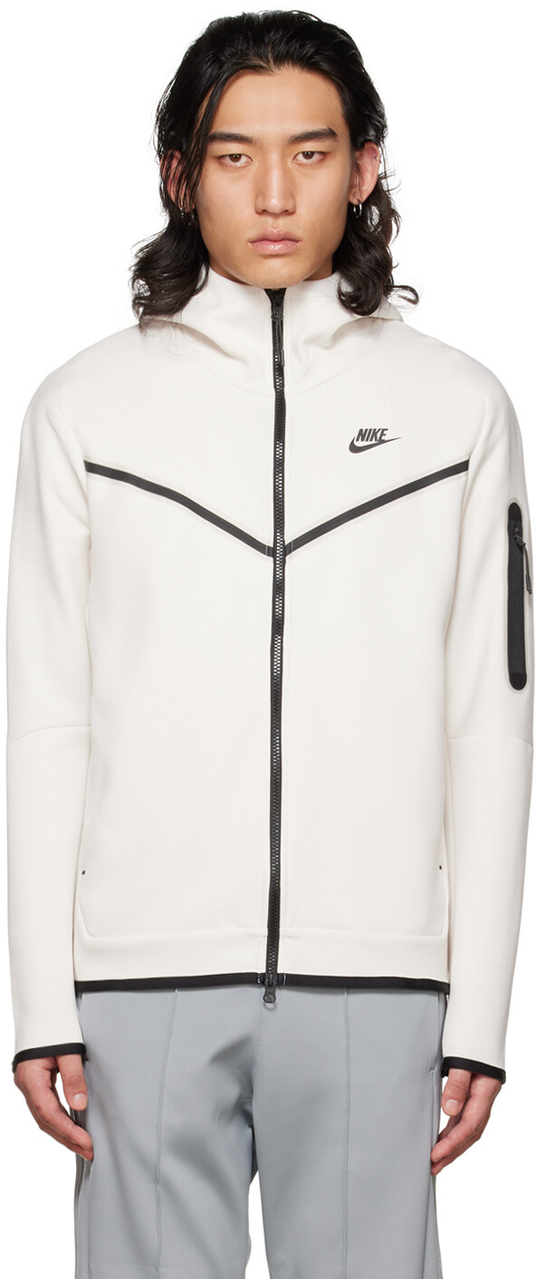 

Худи Off-White NSW Tech Nike