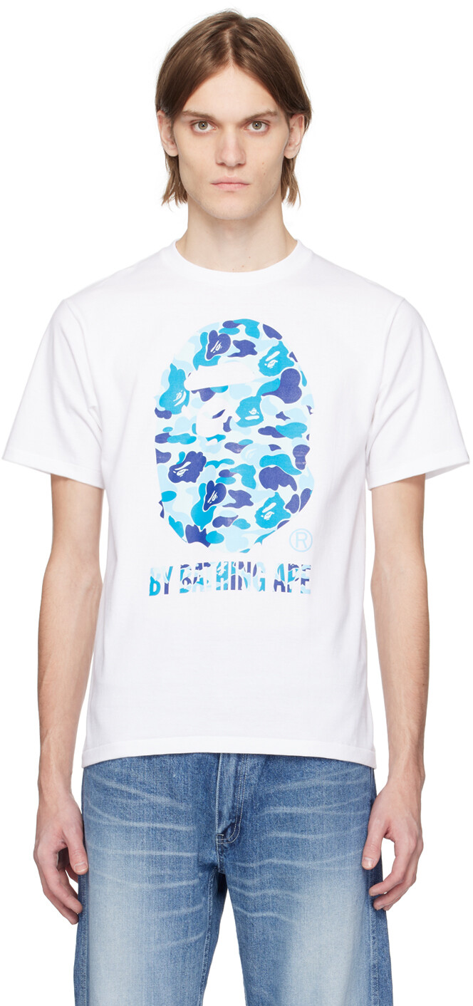 

Белая футболка с камуфляжным принтом ABC BAPE