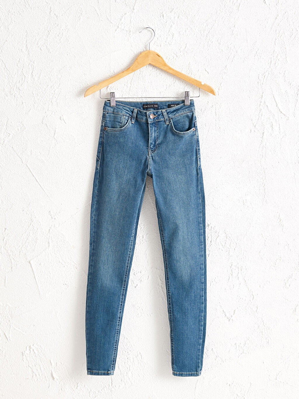 

Джинсы скинни до щиколотки с эффектом пуш-ап LCW Jeans