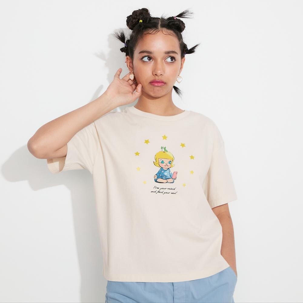 

Футболка с принтом Uniqlo, бежевый
