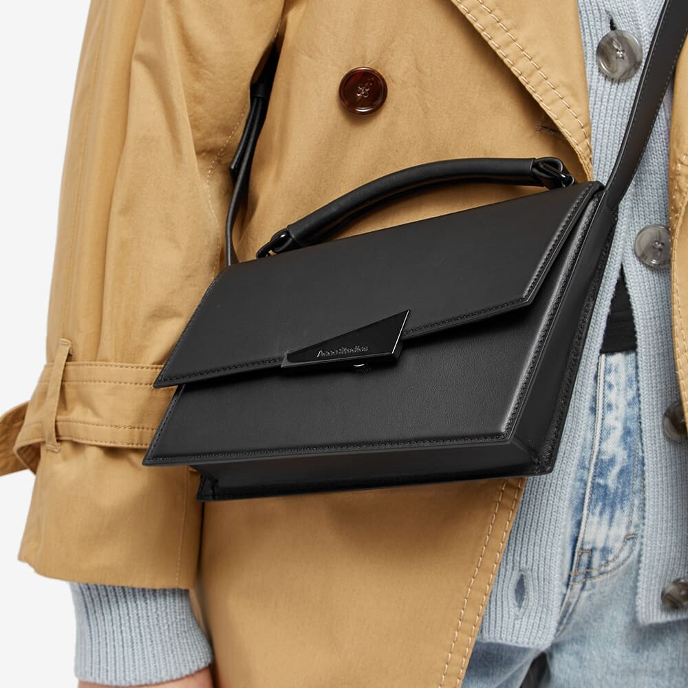 

Сумка Acne Studios Handbag, черный
