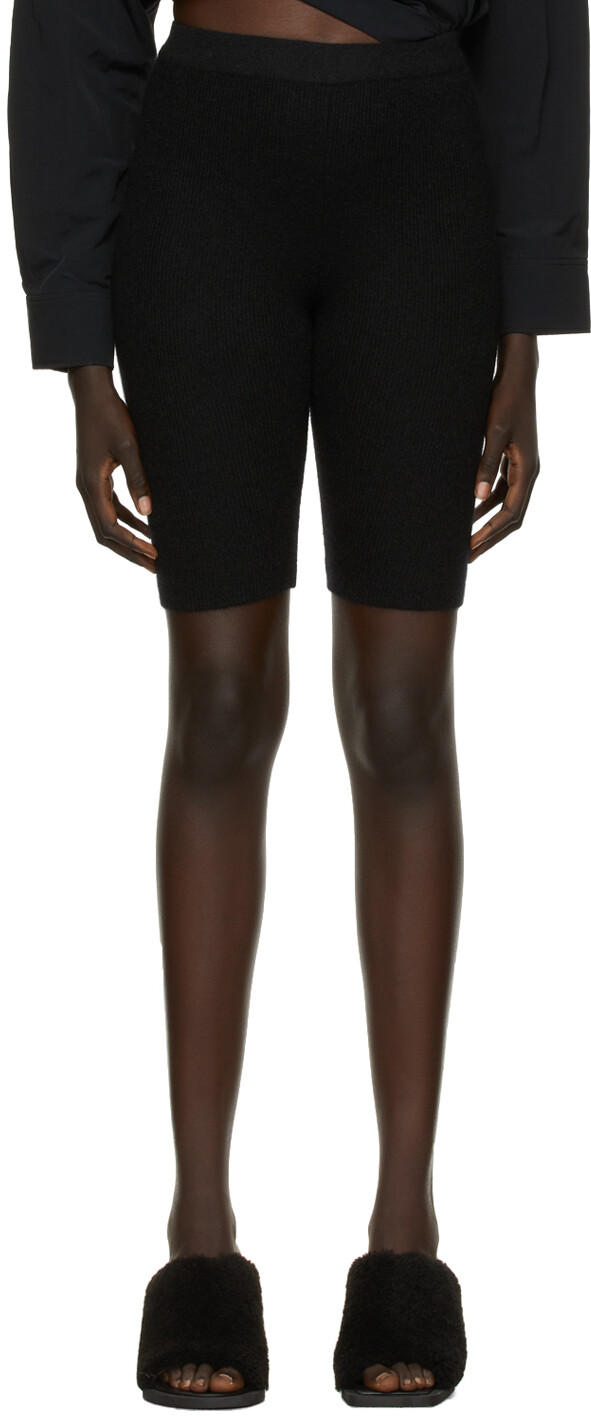 

Эксклюзивные черные шорты SSENSE Le Short Arancia Jacquemus