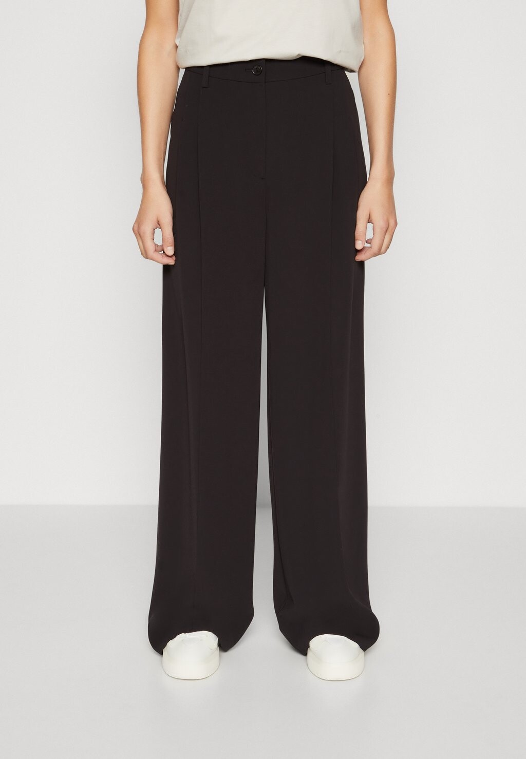 

Брюки STRUCTURE WIDE LEG Calvin Klein, черный