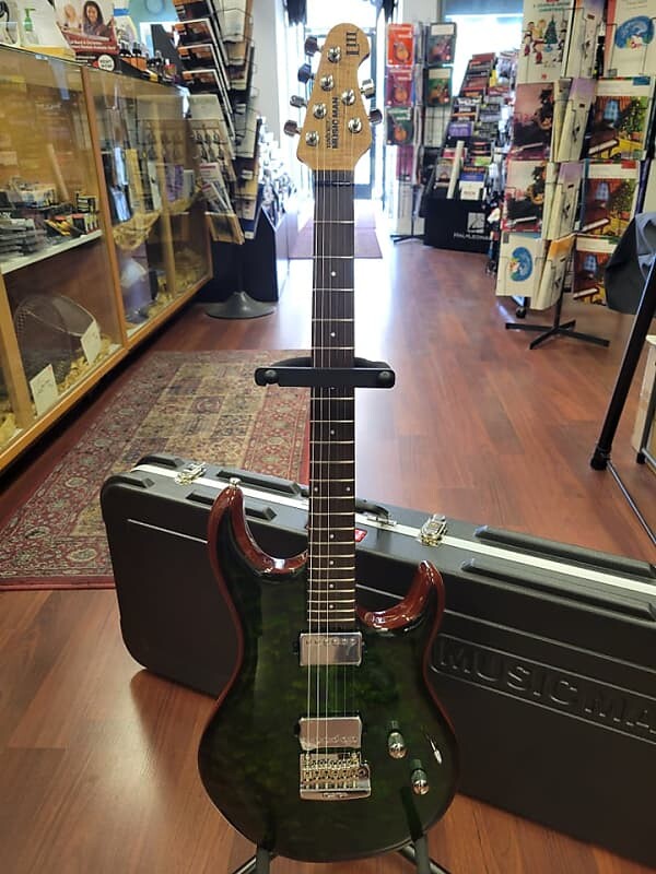 

Электрогитара Ernie Ball Music Man Luke III Maple Top HH 2010s Luscious Green Quilt