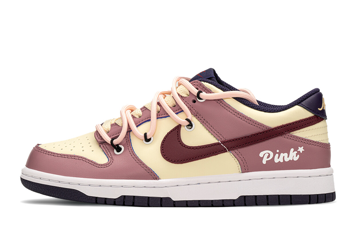 

Кроссовки Nike Dunk Skateboarding Shoes Women's Low-top Beige/Pink, розовый