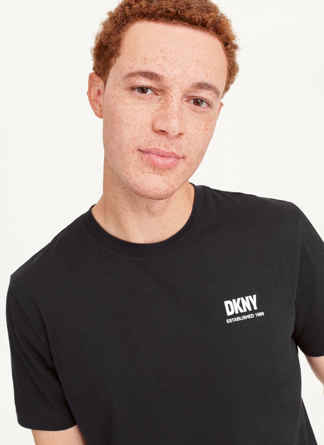 

Футболка с логотипом DKNY, Черный