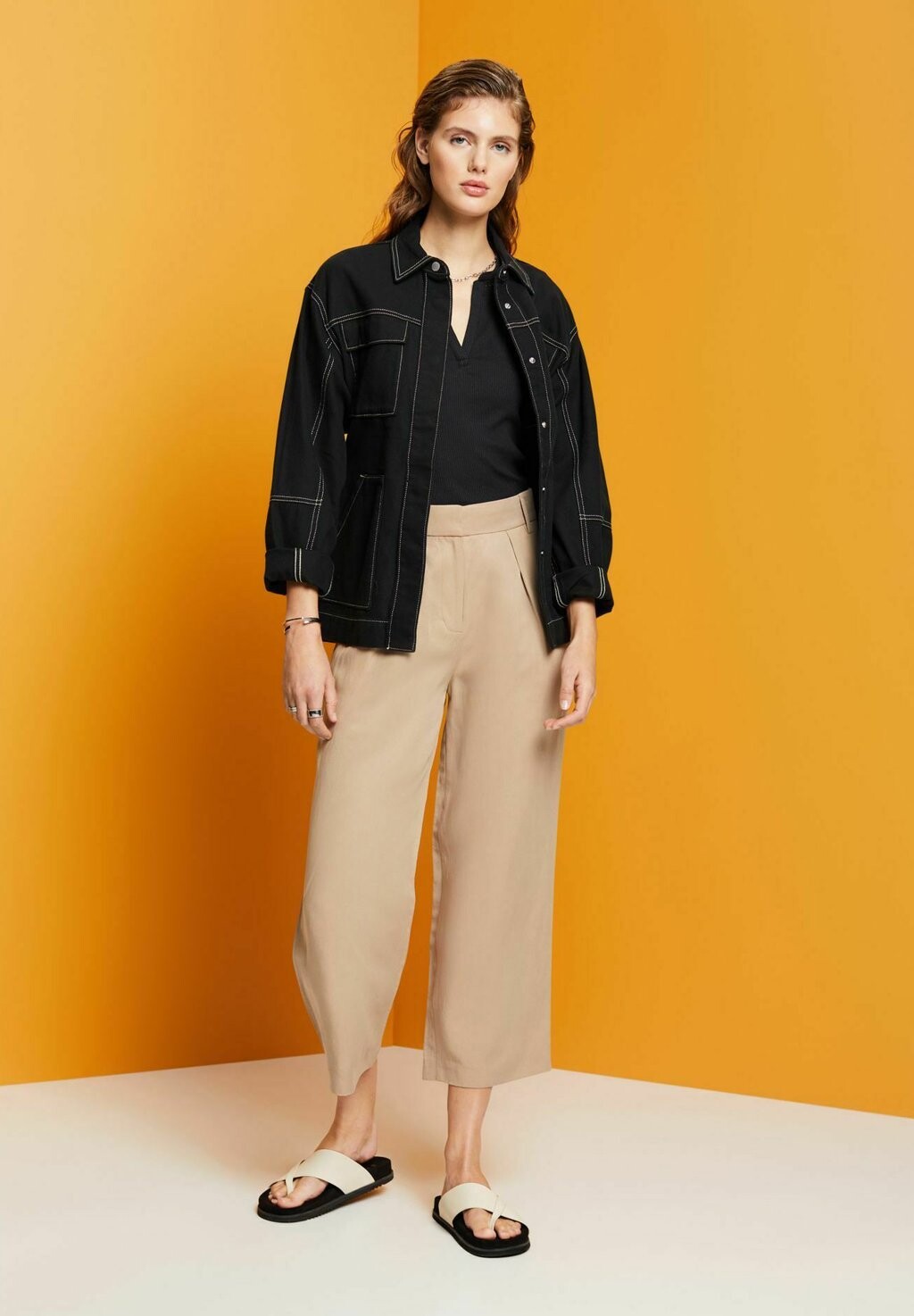 

Футболка Basic Esprit, черный