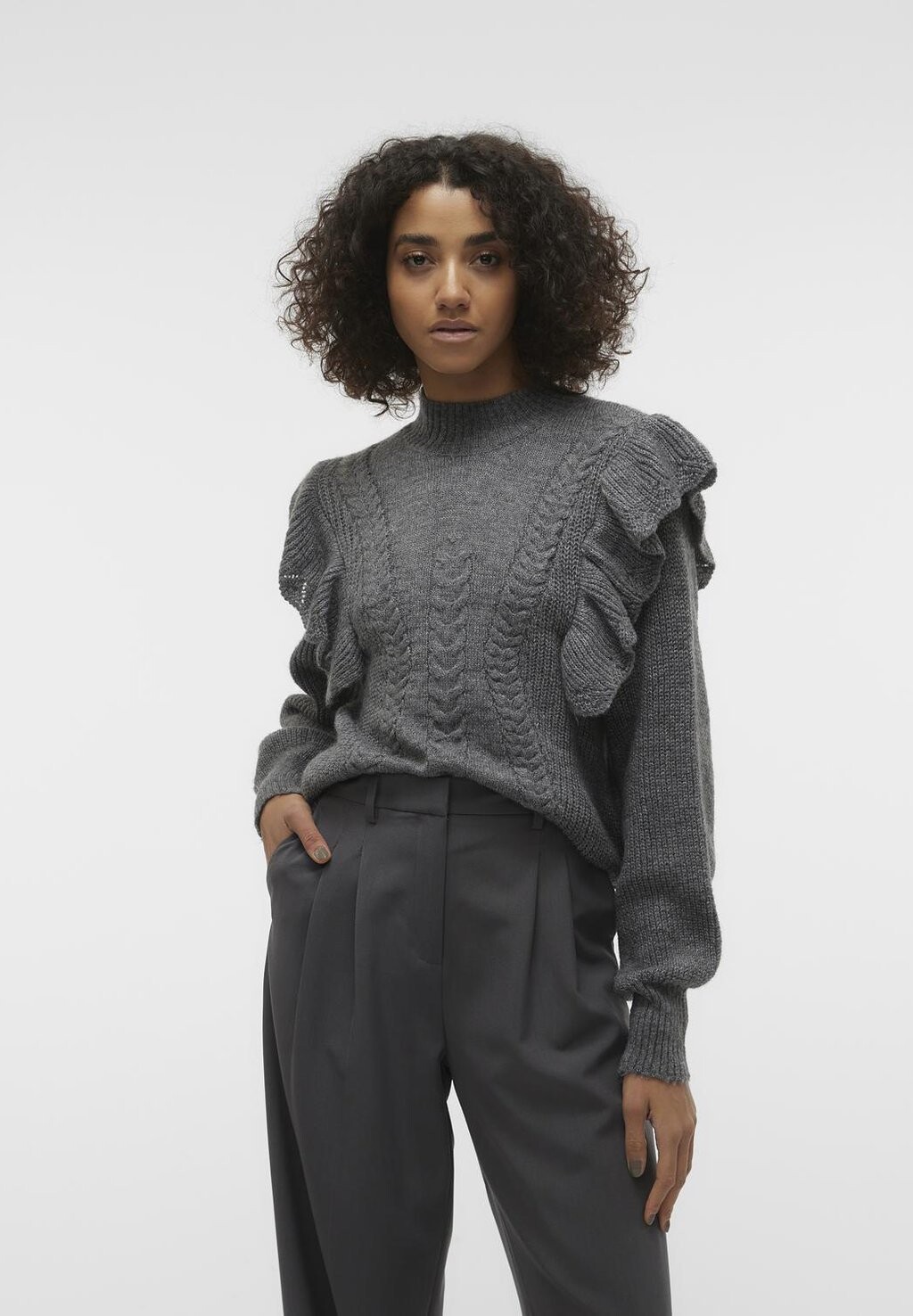 

Свитер Vmnewenya Highneck Frill Vero Moda, цвет dark grey melange