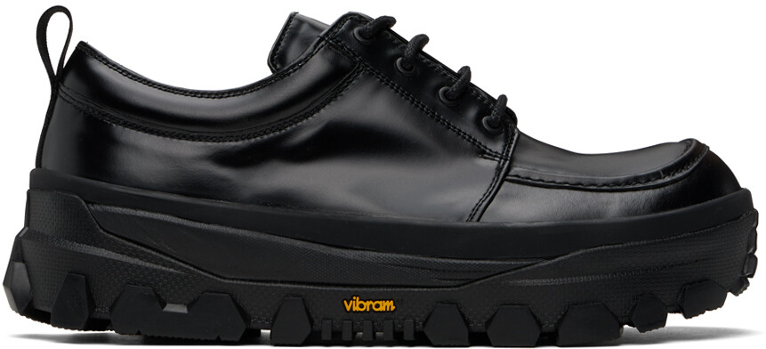 

Черные лоферы на шнуровке Vibram Amomento
