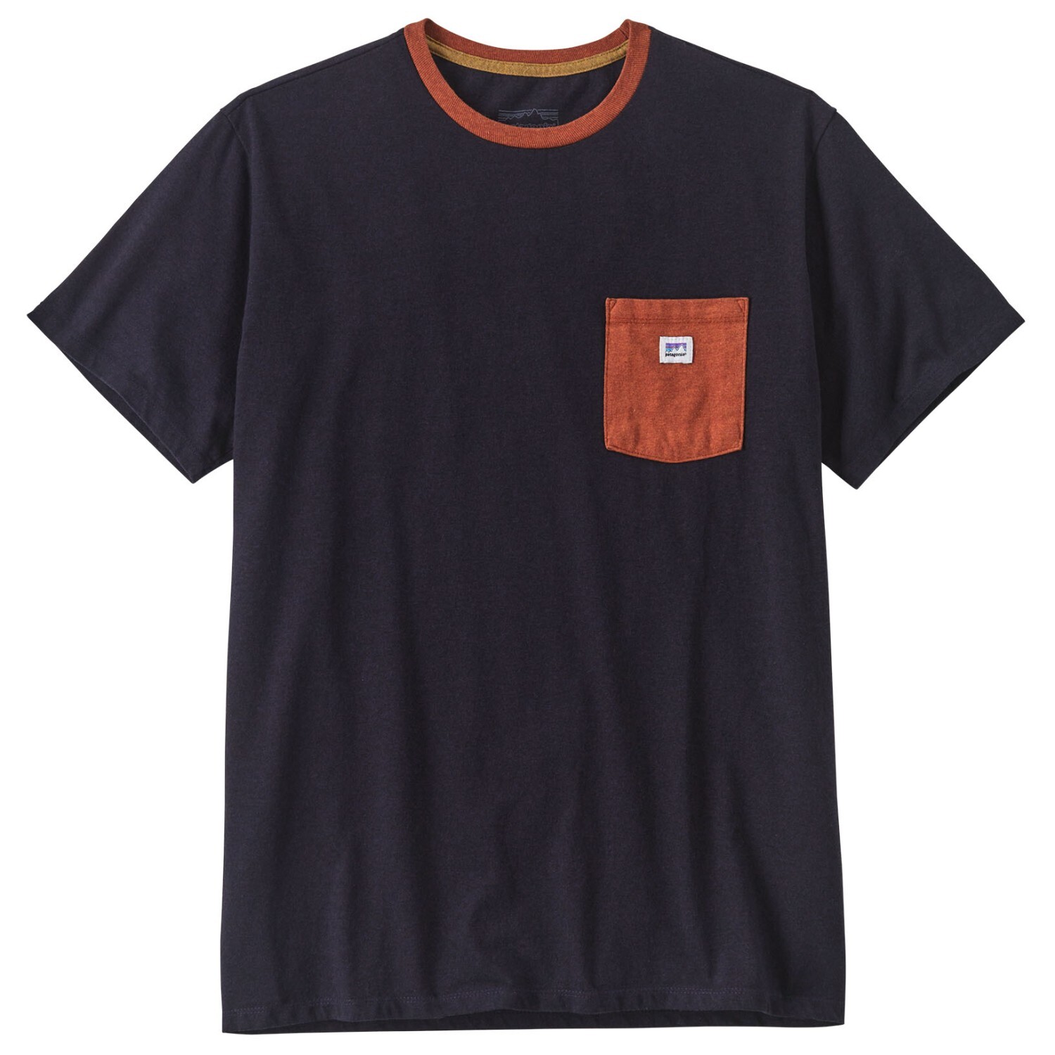 

Футболка Patagonia Shop Sticker Pocket Responsibili Tee, цвет Piton Purple