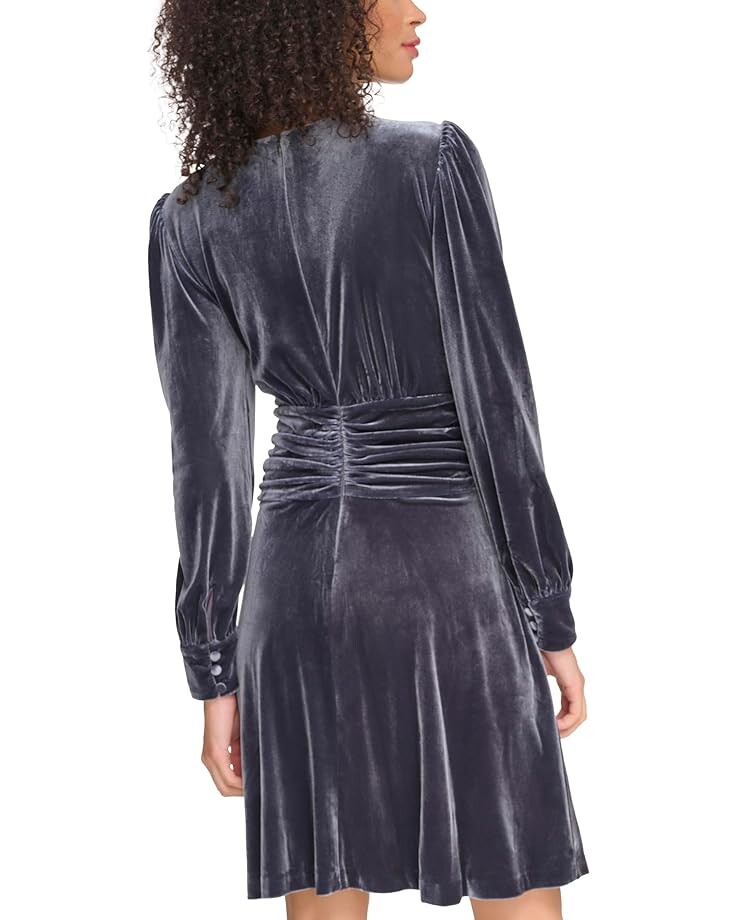 

Платье Vince Camuto Velvet Twist Front Fit-and-Flare, угольный