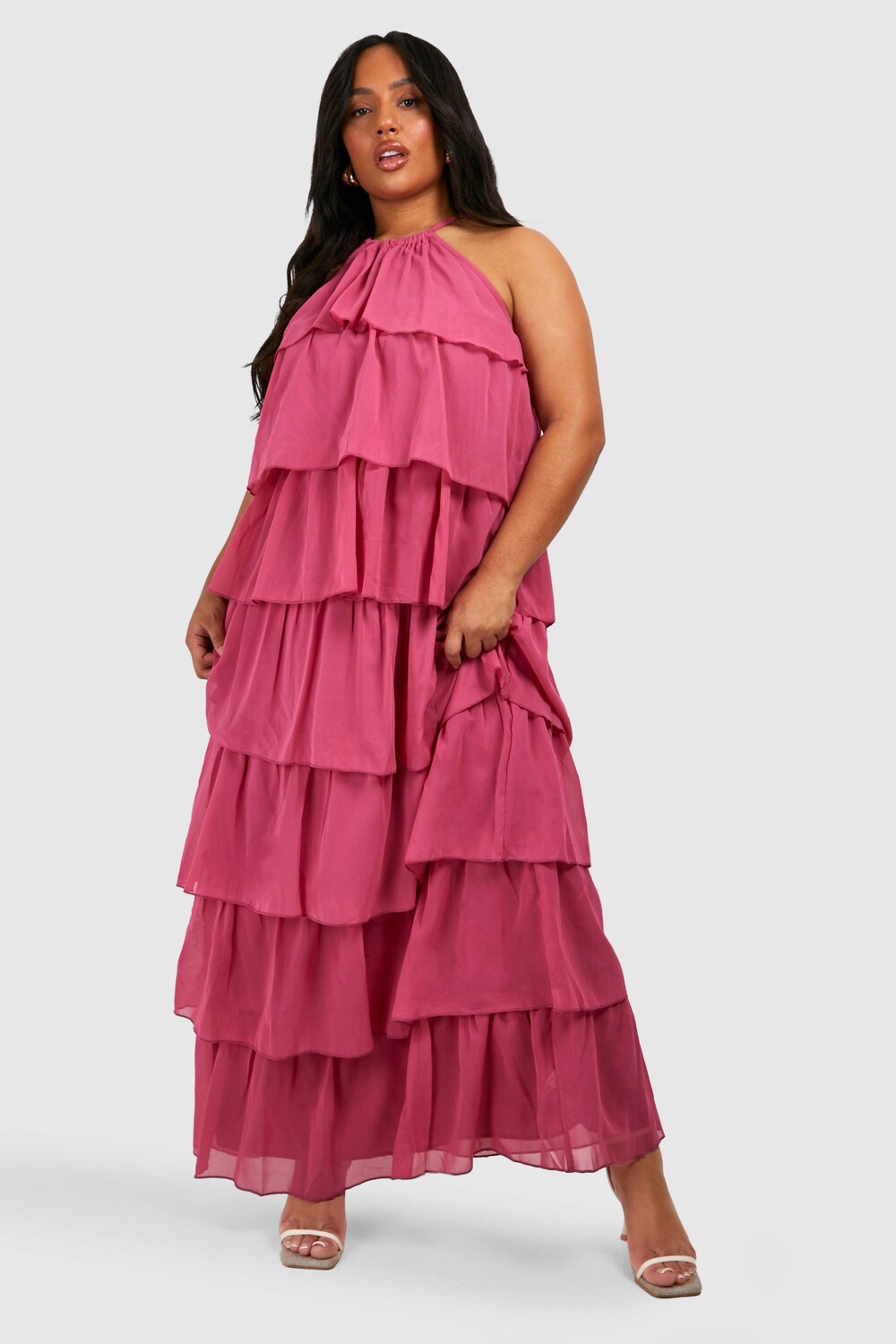 

Многоуровневое тканое платье макси Plus boohoo, розовый