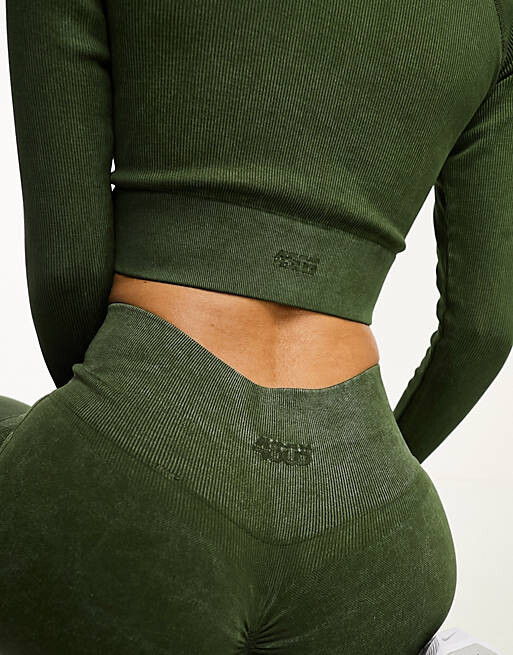 

Цветной топ с длинными рукавами и v-образным вырезом ASOS 4505 Petite