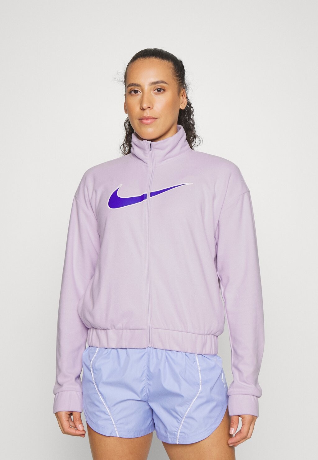 

Спортивная куртка Nike W Nk Df Swosh Run Jkt, кукла / белый, Серый