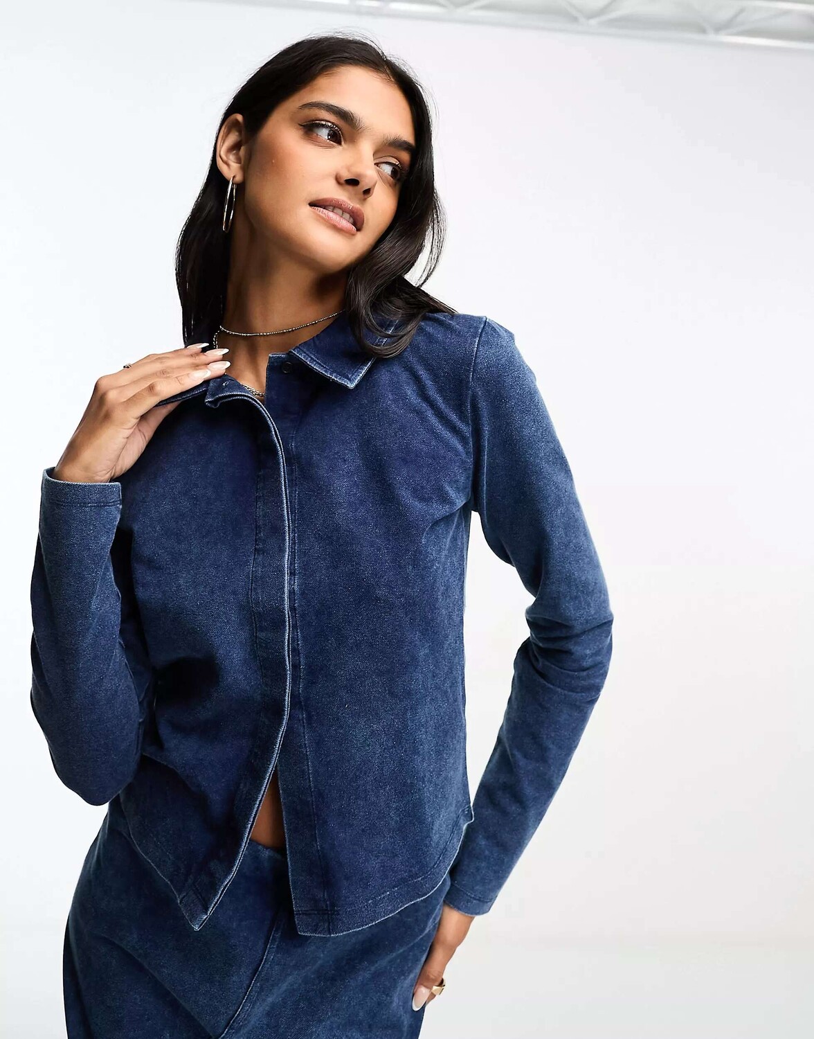 

Синяя джинсовая рубашка на пуговицах ASOS