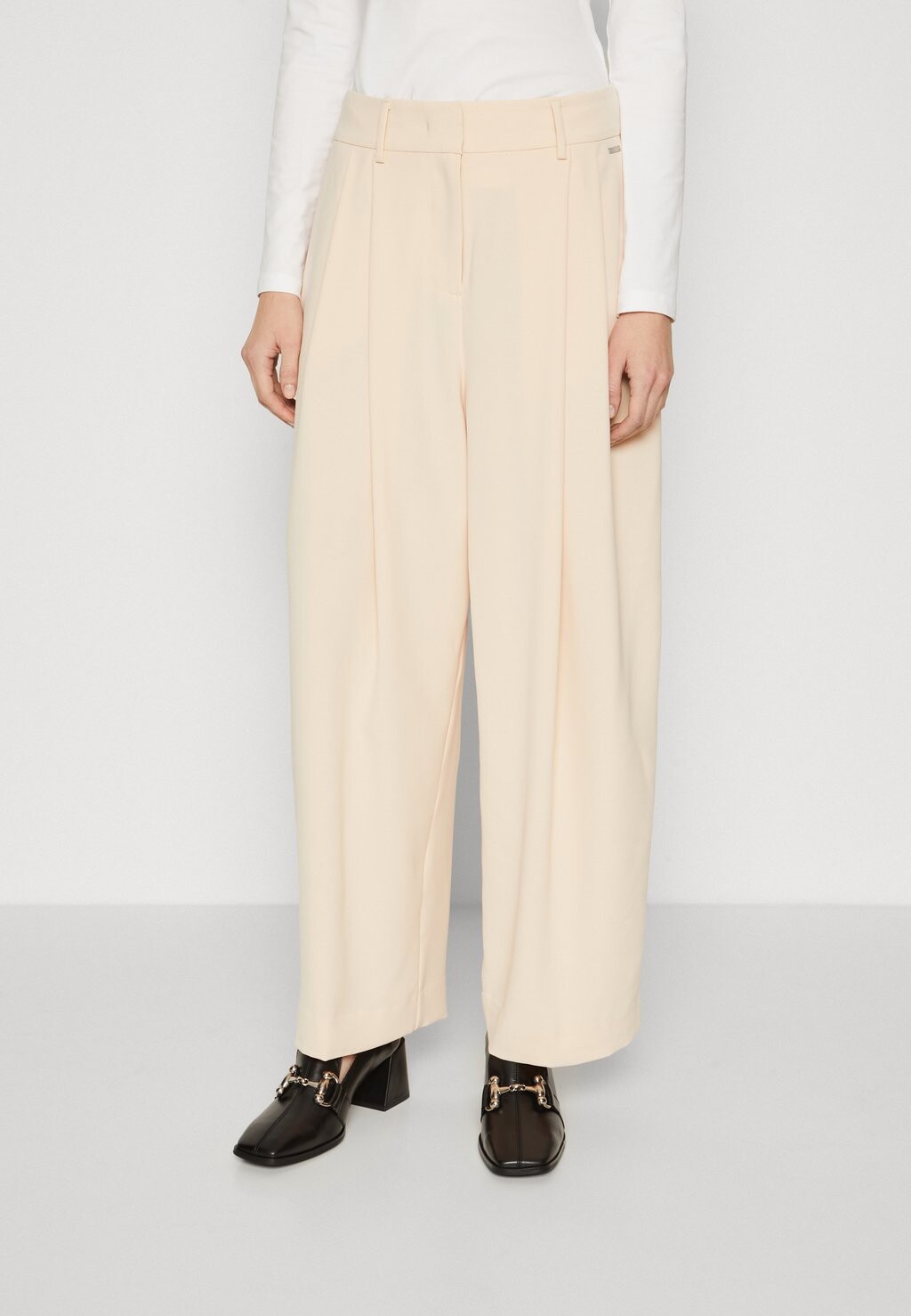 

Брюки PANTALONI Armani Exchange, бежевый